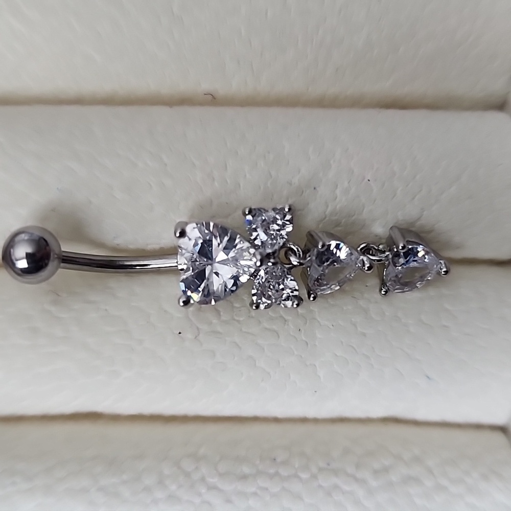 14 G SURGICAL STEEL DANGLE  Heart  BELLY BUTTON Simulated Diamond